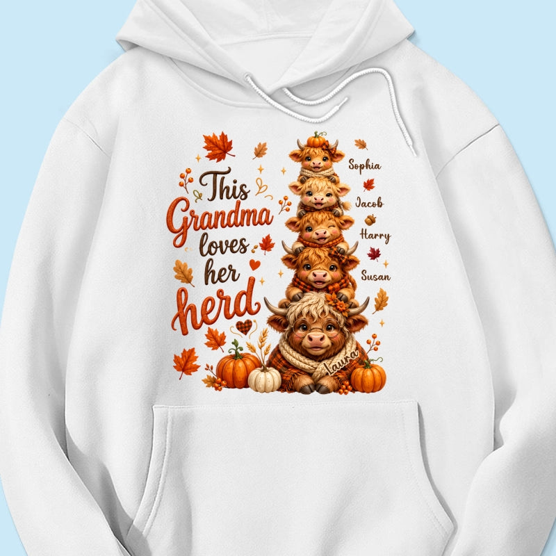 Grandma Grandkids Highland Cow Autumn - Personalized Shirt - Fall Season Gift, Gift For Grandma