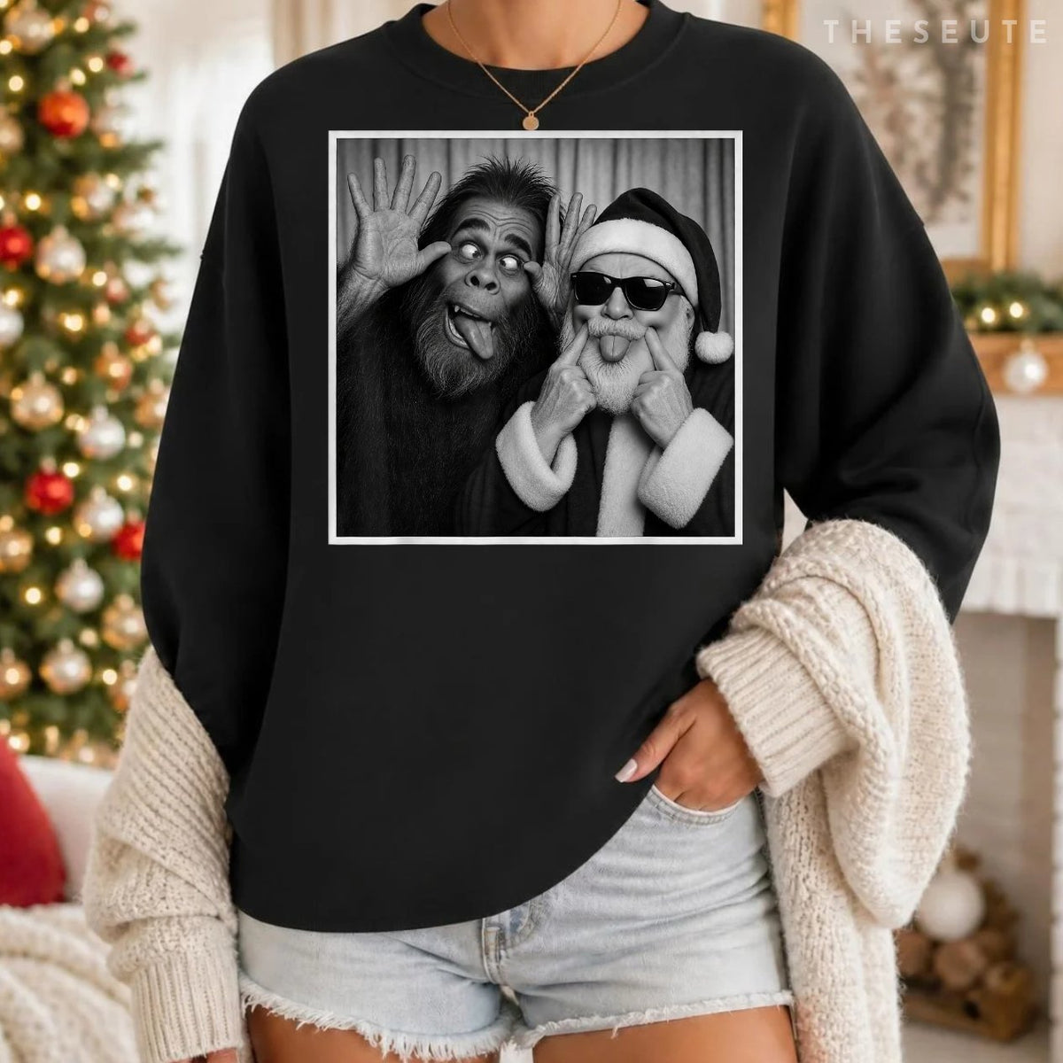 Funny Bigfoot photobooth with Santa Christmas Xmas Sweatshirt