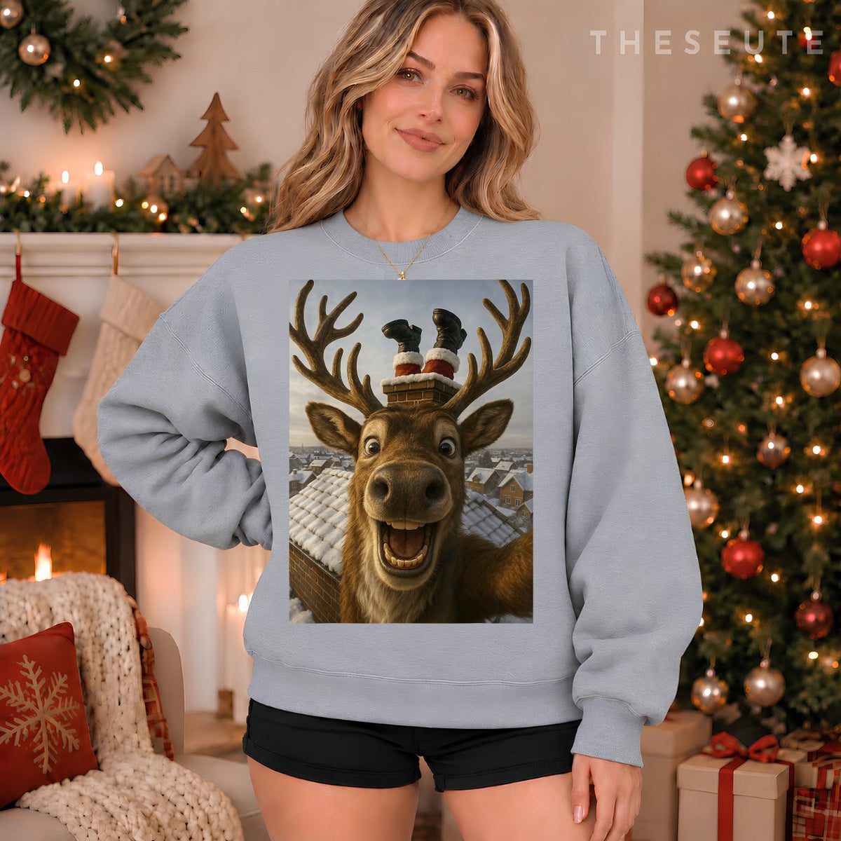Funny Reindeer Selfie Santa Boys Girls Christmas Sweatshirt