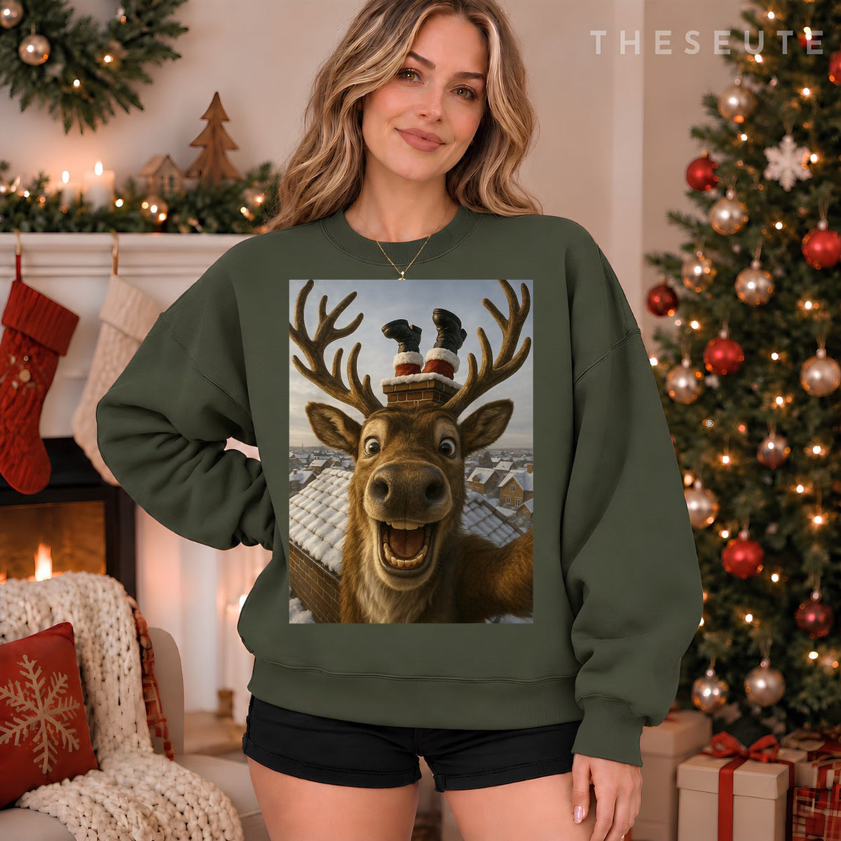 Funny Reindeer Selfie Santa Boys Girls Christmas Sweatshirt